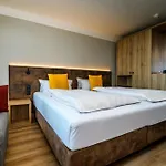 Hotel Ostseehotel Midgard In Damp